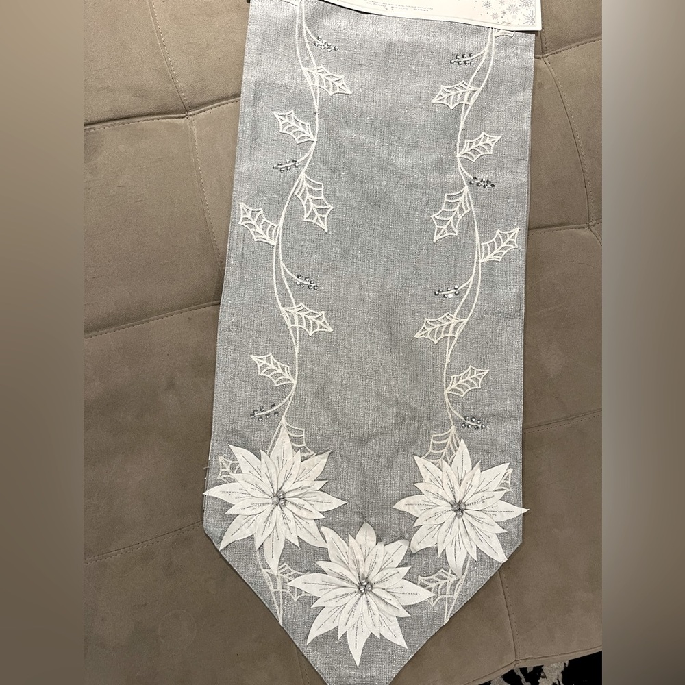 Winter themed table runner